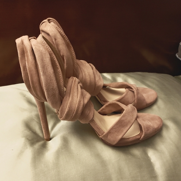 Fashion Nova Saxon Sz-11 Mauve - Picture 4 of 14